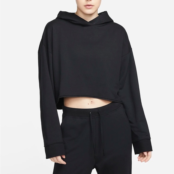 https://poshmark.ca/listing/NIKE-Yoga-Luxe-Womens-Cropped-Fleece-Hoodie-650f0a0bb635f812cf4f1324